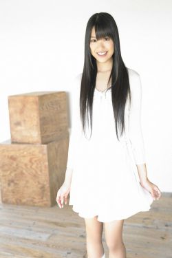 渺渺在公车被灌满JING液
